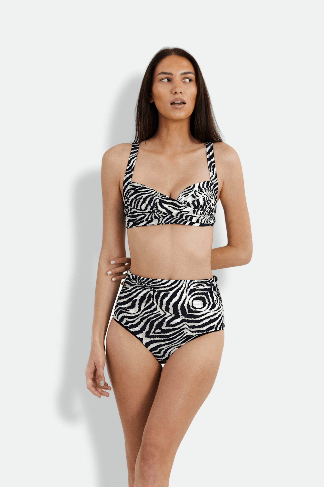 Zebra Chara Bottom