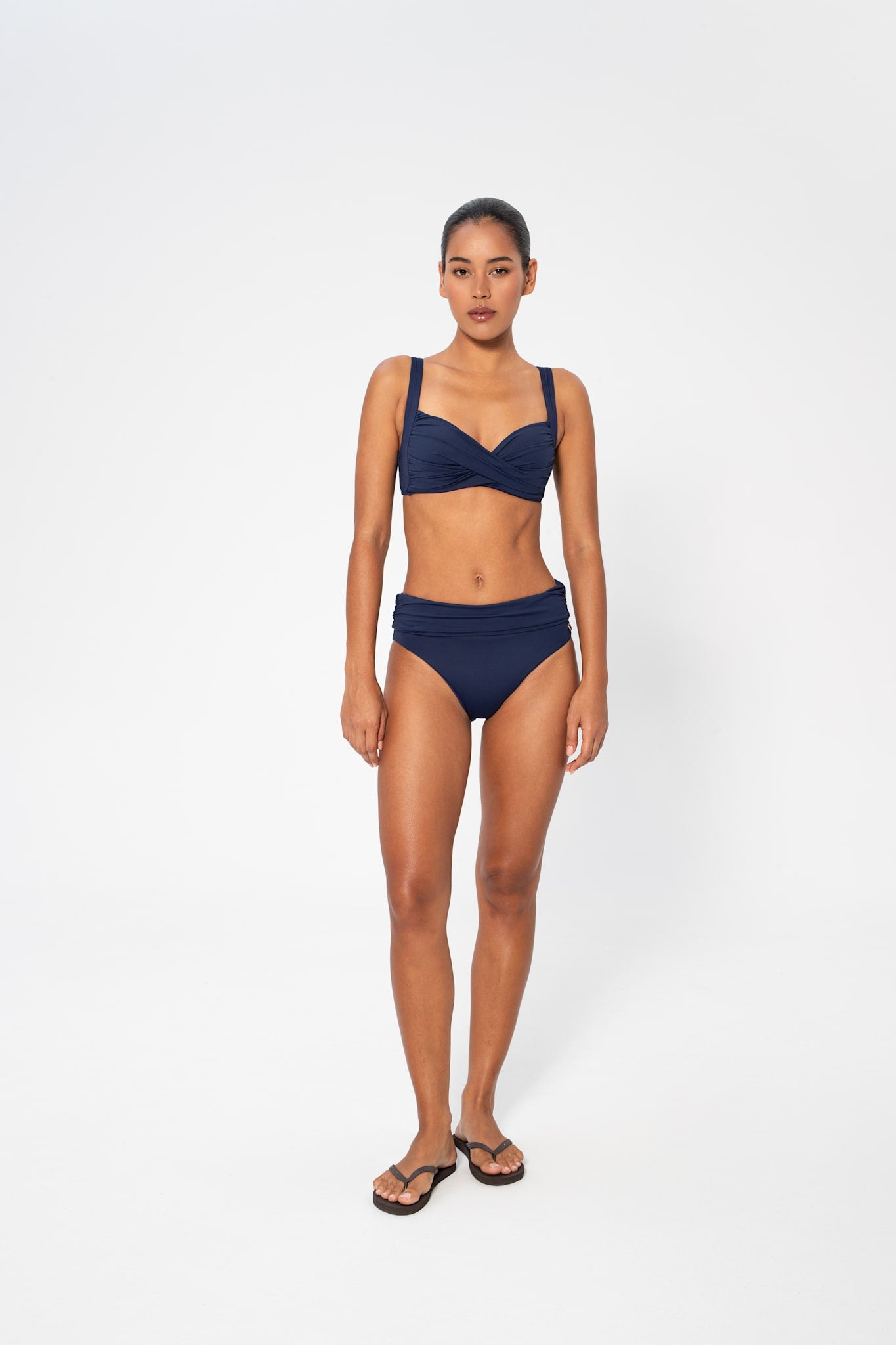 Chara Solid Bottom