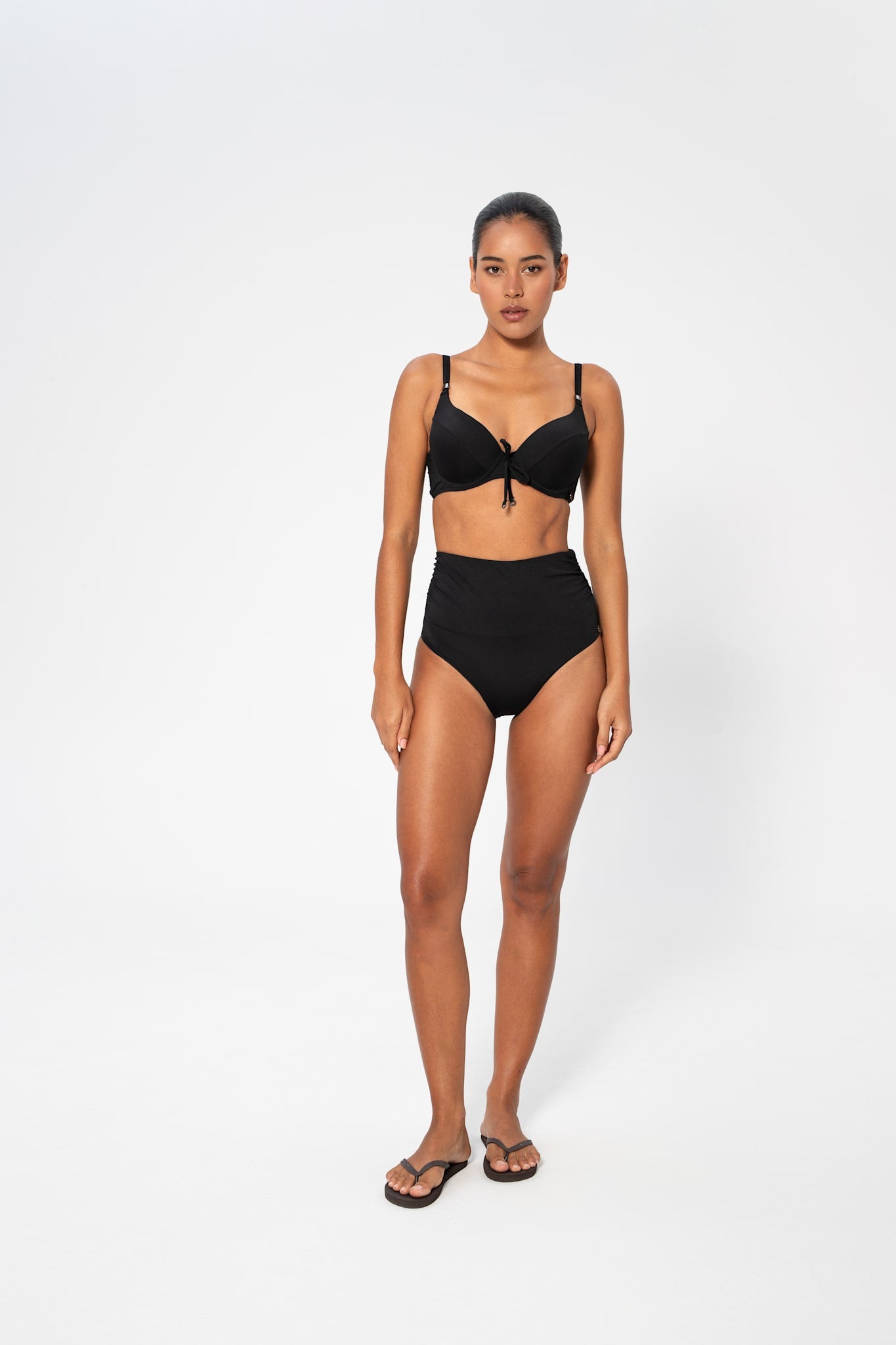 Chara Solid Bottom